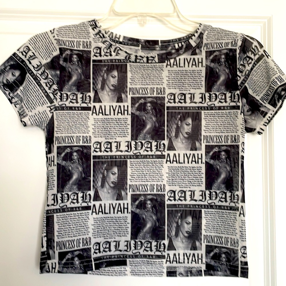 AALIYAH size small sheer top $10 Excellent Condition